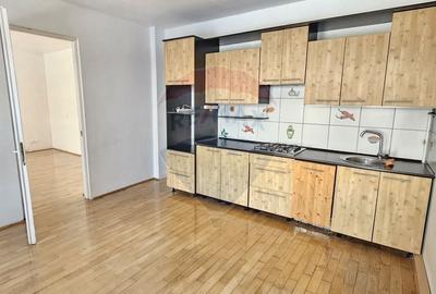 Casă individuală cu 4 camere cu Teren 291 Mp în Andrei Mureșanu - 1