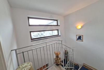 Casă individuală cu 4 camere cu Canalizare în Exterior Sud - 11