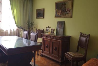 De vanzare apartament 3 camere decomandate - Tiglina 1, Str. Saturn - 1