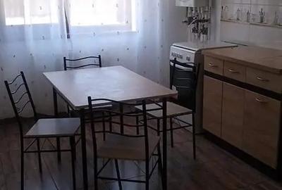 Inchiriez apartament cu 3 camere aflat in zona Militari, situat la 3 min de metrou ?i autogara - 7