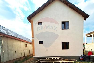 Casa / Vila de vanzare la gri - Bajani jud.Buzau - 14