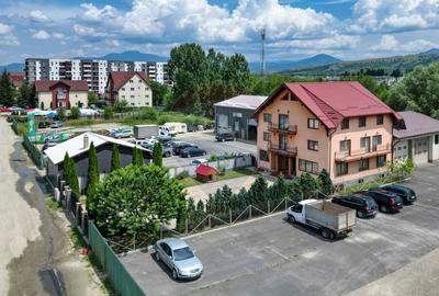 Vila cu potential in Zarnesti - 10 camere, curte mare - 4