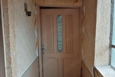 Vand casa veche cu teren intravilan Vand casa veche cu teren intravilan - 4
