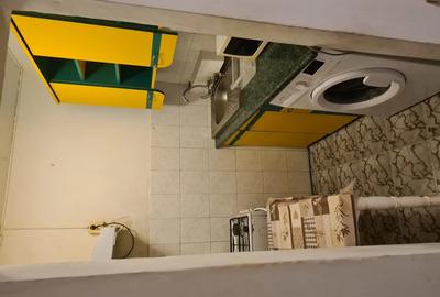 Garsonieră decomandată în CET - 1