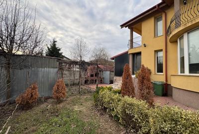 Casă cu 5 camere cu Garaj în Cârcea - 9