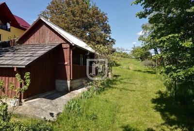 Casa batraneasca cu foi?or ?i teren - 1