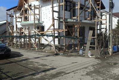 Casă individuală cu 7 camere cu Canalizare în Sud - 2