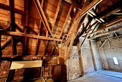 Casă individuală cu 6 camere cu Canalizare în Capitale - 17