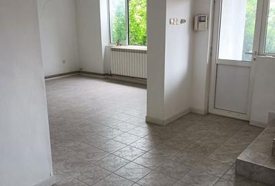 Casă cu 4 camere cu Teren 1000 Mp în Central - 7