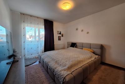 Apartament cu 2 camere, decomandat, 2 balcoane, zona Porii - 3