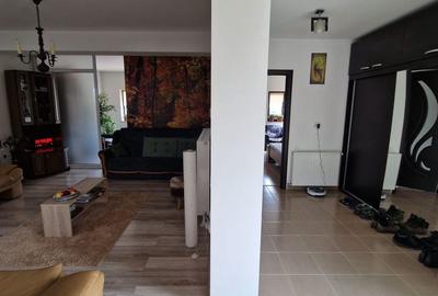 Casă cu Teren 664 Mp în 1 Mai - 4