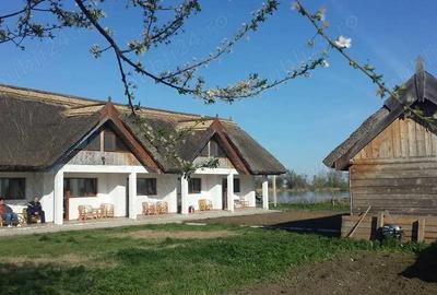 Casă cu 6 camere în Chilia Veche - 9