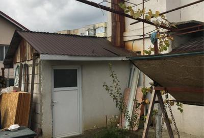 Casă cu 6 camere în Central - 2