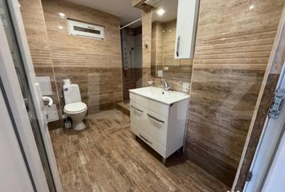 Apartament cu 3 camere decomandat în Central - 1