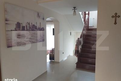 Casă cu 8 camere cu Teren 2877 Mp în Fratelia - 2