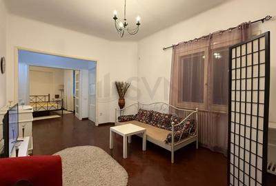 Apartament cu 2 camere semidecomandat, mobilat în P-ța Romană
