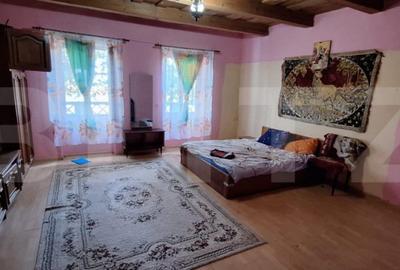 Casă cu 3 camere cu Teren 4200 Mp în Mădăras - 1