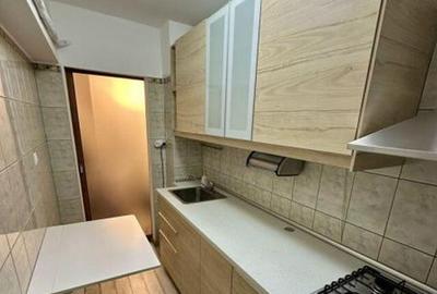 Dristor etaj 3 decomandat cu boiler - 11