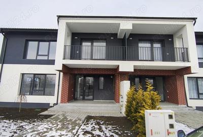 Casă cu Teren 250 Mp în Filipeștii de Târg - 2