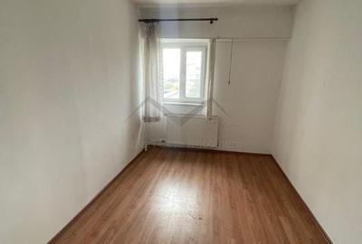 Apartament 4 camere decomandat Pacurari - 2