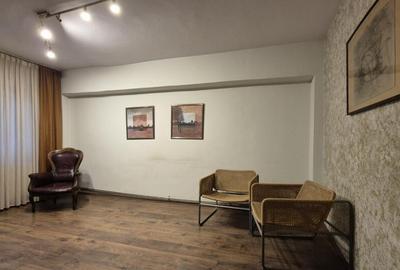 Apartament 3 camere, decomandat, Strada Victoriei - 10