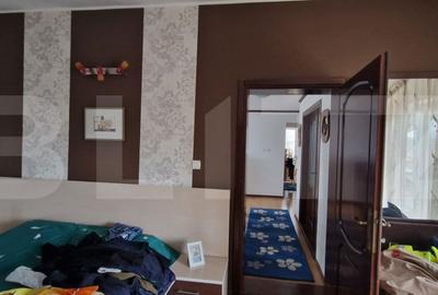 Casă cu 4 camere în Șimnicu de Jos