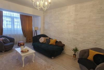 Apartament cu 3 camere decomandat în Micro 20 - 1