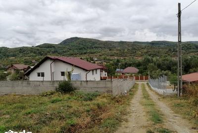 Teren de 720 mp, în Central - 2