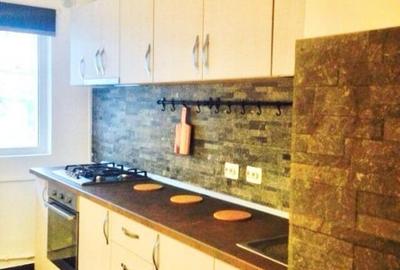 Apartament cu 3 camere semidecomandat, mobilat în Turda - 9