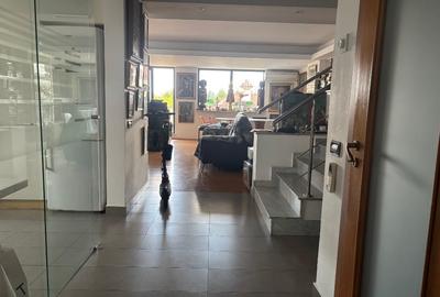 Apartament cu 5 camere decomandat în Kiseleff - 2