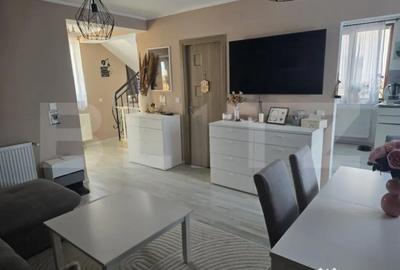 Casă cu 4 camere cu Teren 308 Mp în Sângeorgiu de Mureș - 9