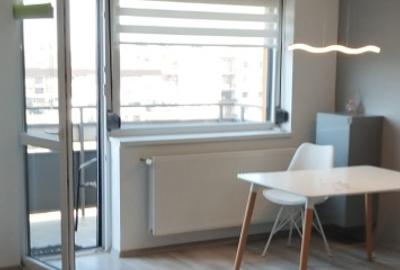 Apartament cu 2 camere semidecomandat, mobilat în Tractorul