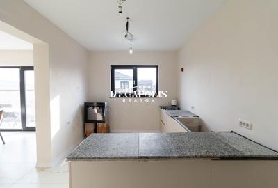 Duplex cu 5 camere cu Canalizare în Tărlungeni - 11