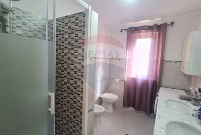 Casă cu 5 camere cu Teren 2566 Mp în Vitănești - 7