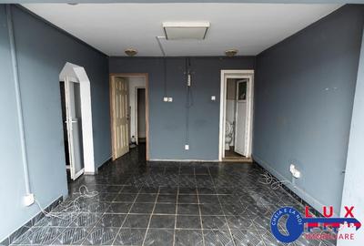 Spațiu comercial, de 60 mp, în Central