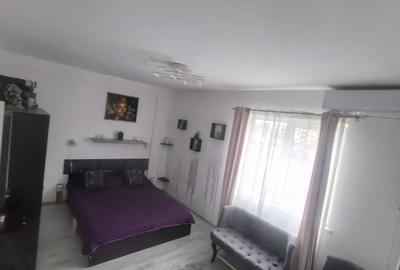 Garsonieră decomandată în Central - 2