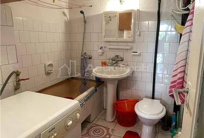 Casă cu 9 camere cu Teren 256 Mp în Geoagiu-Băi - 4