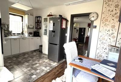 Vanzare Casa/Duplex 3 camere id nr 67 - 10