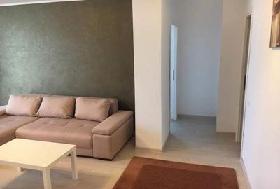 Apartament cu 2 camere decomandat în Palazu Mare