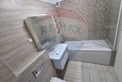 Apartament cu 3 camere decomandat, mobilat în Nufărul - 15