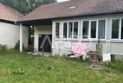 Casă cu 3 camere cu Teren 2088 Mp în Șinca - 1