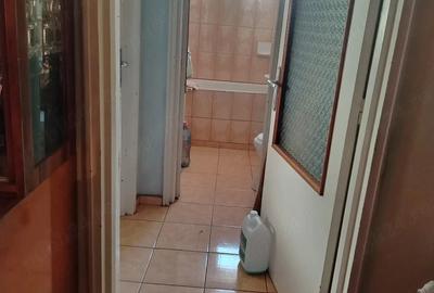 Apartament cu 3 camere semidecomandat în Gării