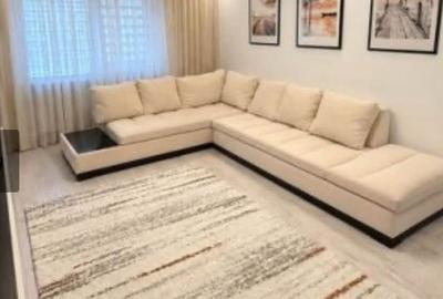 Apartament cu 2 camere decomandat în Poarta 6