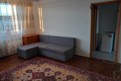 Apartament cu 2 camere semidecomandat în Crihala