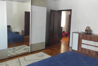 Casă cu 6 camere în Central - 2