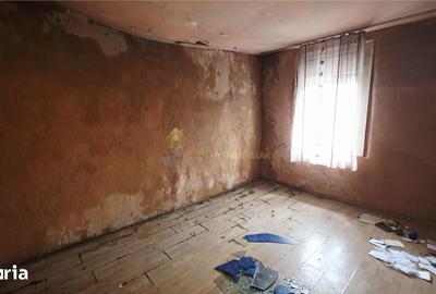 Casă cu 4 camere cu Teren 1839 Mp în Aiton
