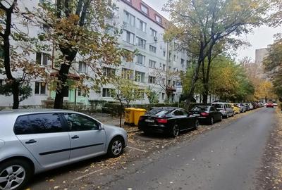 La 5 Min pe Jos de Iulius Mall,Langa Piata Dacia,Gol-Nemobilat,Etajul 3,Pret 250 E Luna,De Vazut - 1