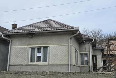 Casă cu 3 camere cu Teren 1000 Mp în Ceaca - 4