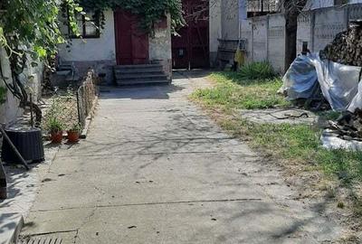 De vanzare casa, curte ?i gradina in Ora?tie - 1