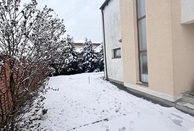 Casă cu 3 camere cu Teren 240 Mp în Șelimbăr